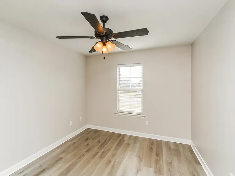 7898 Ironwood Dr — Photo 13