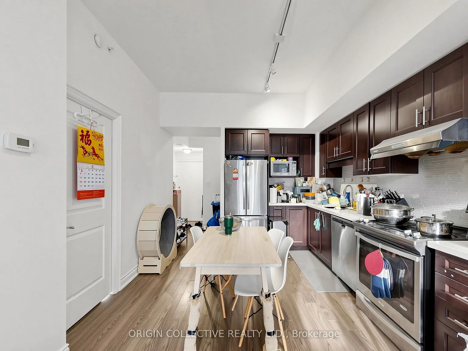 2 bed, $2,350 — Photo 4