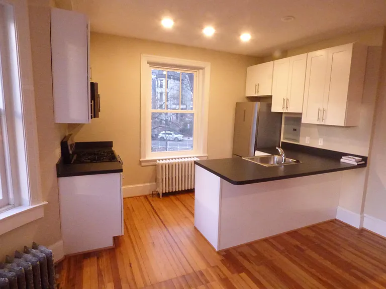 1960 Biltmore St NW #3 — Photo 7