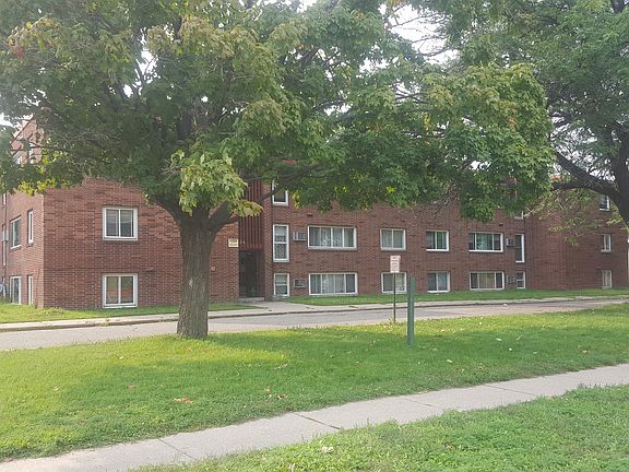 3rd image of 7134 Cedar Ave S APT 19