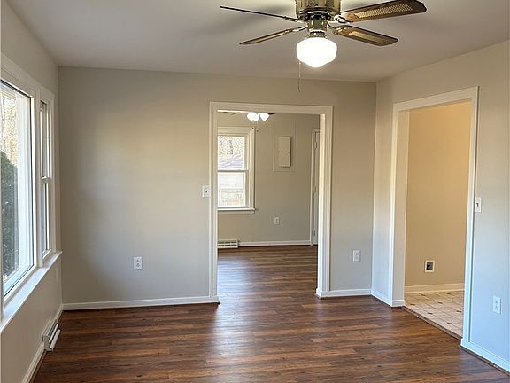 3rd image of 15800 Rowlett Rd