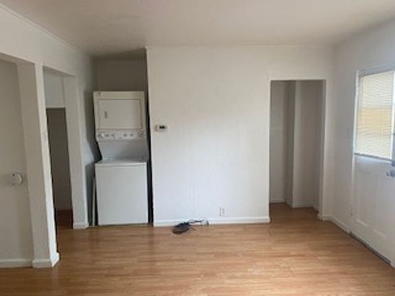 5th image of 15 Werden St