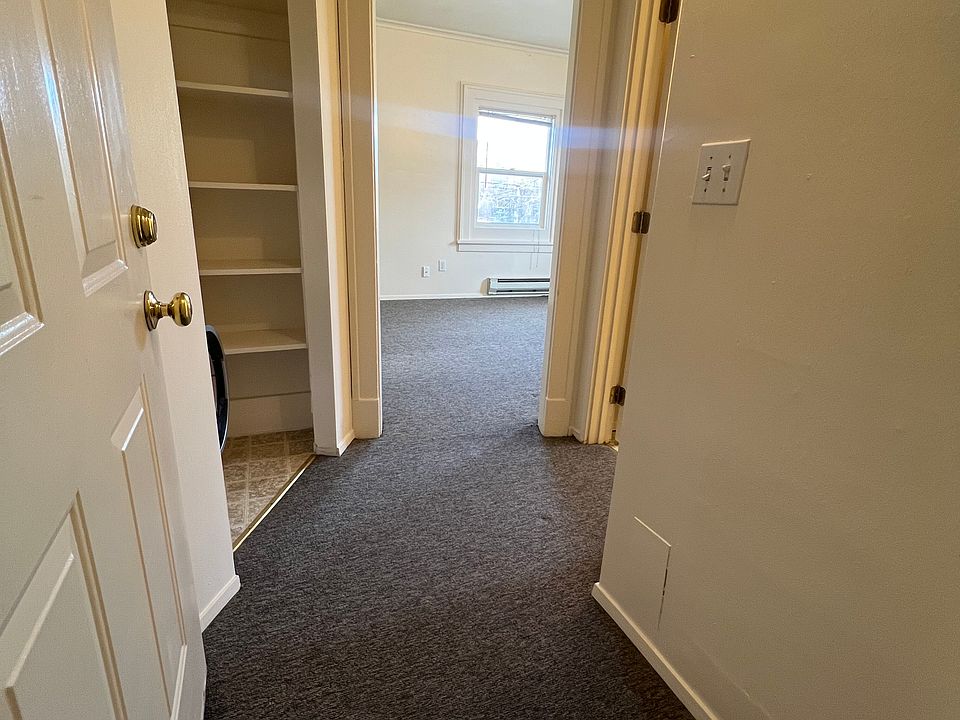 1st image of 5043 11th Ave NE APT D