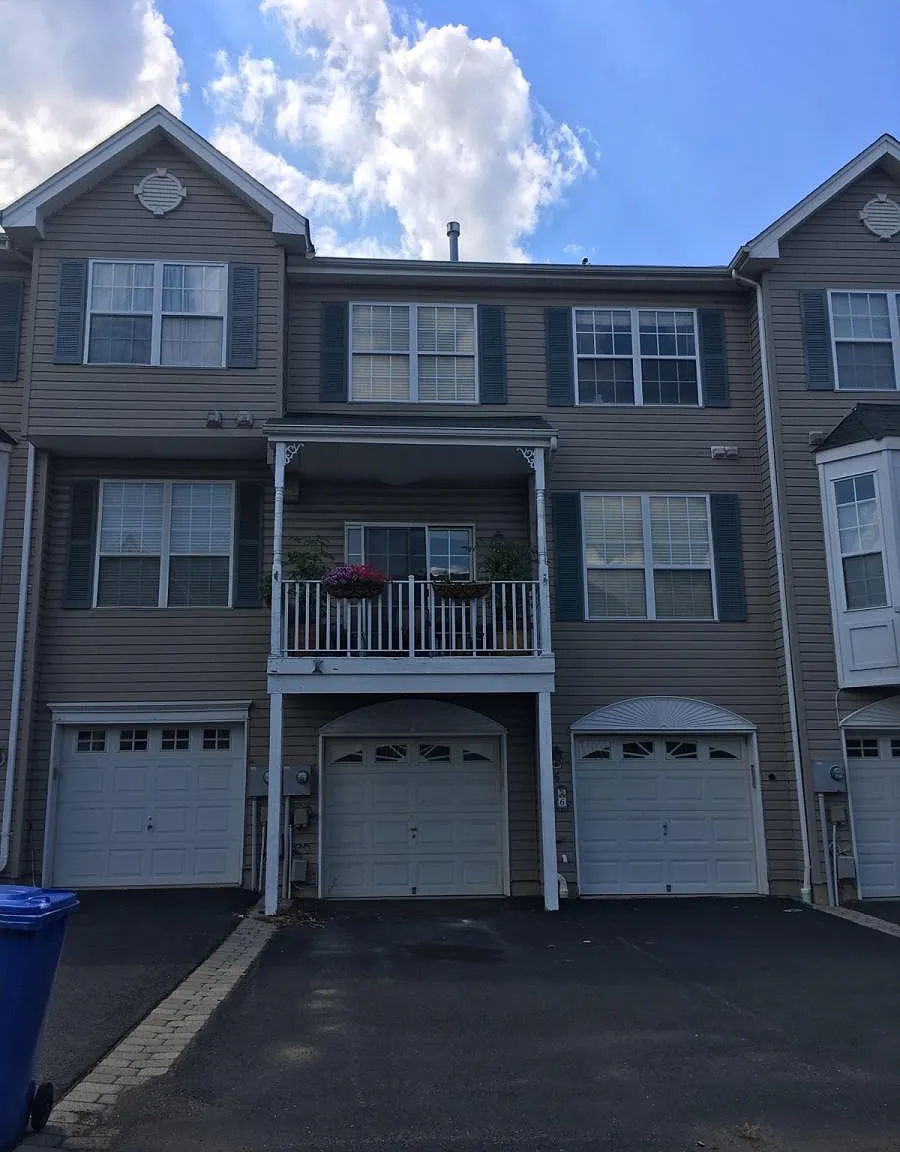 2 bed, 2.5 bath, 1653 sqft, $2,980 — Photo 4