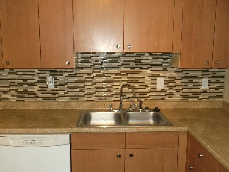 305 Crestone Ave — Photo 4