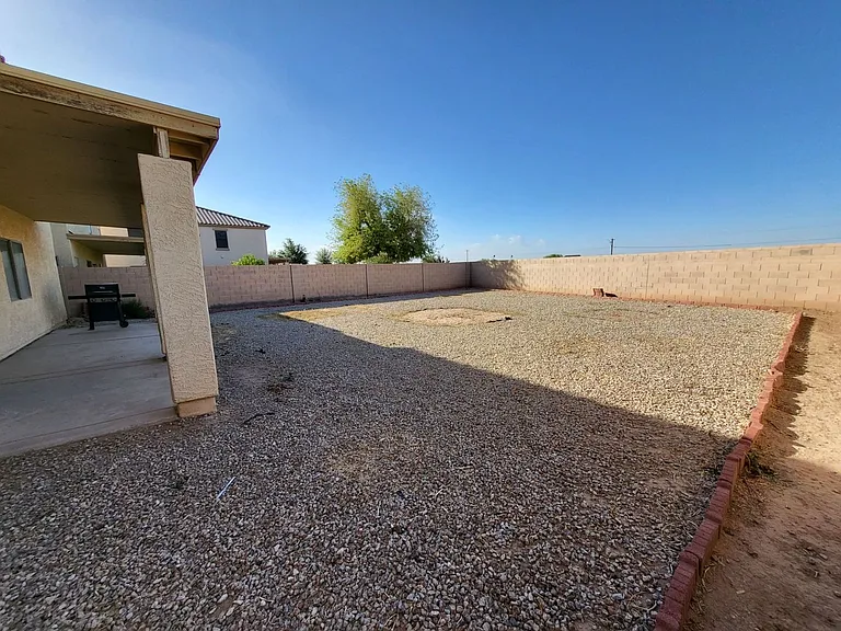 43589 W Cowpath Rd — Photo 24