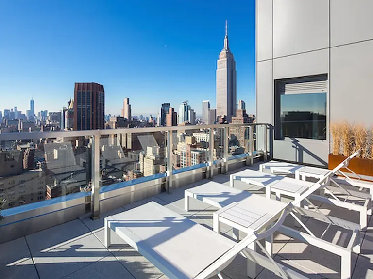 325 Lexington Ave #20A — Photo 11