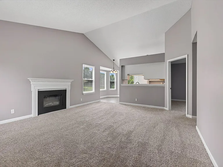 91 Grassmire Dr — Photo 5