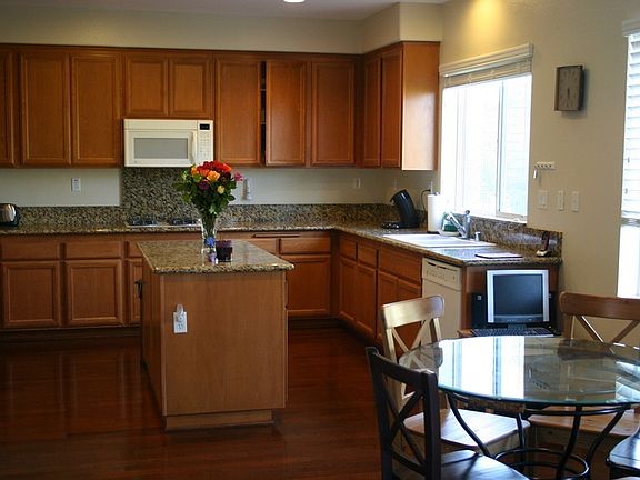 gourmet kitchen