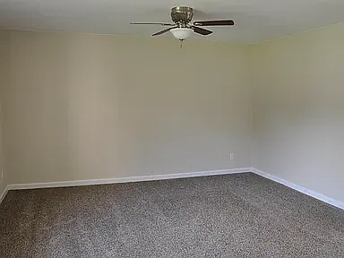3 bed, 1250 sqft, $1,995 — Photo 2