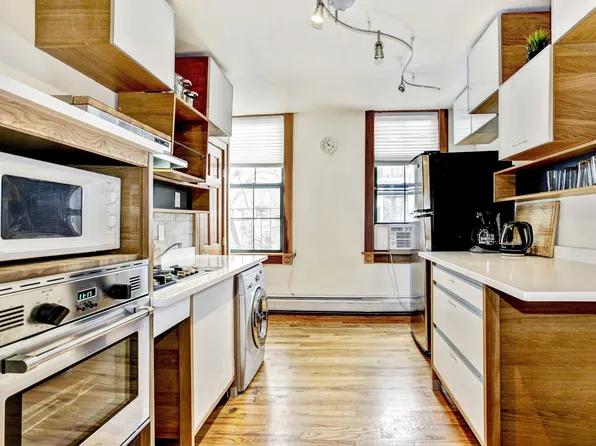 314 6th Street image 3 of 28