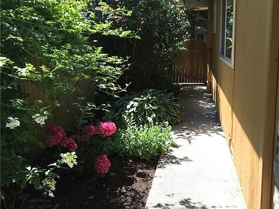5th image of 408 Avenue F