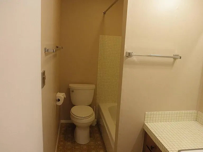 822 100th Ave NE #3 — Photo 11