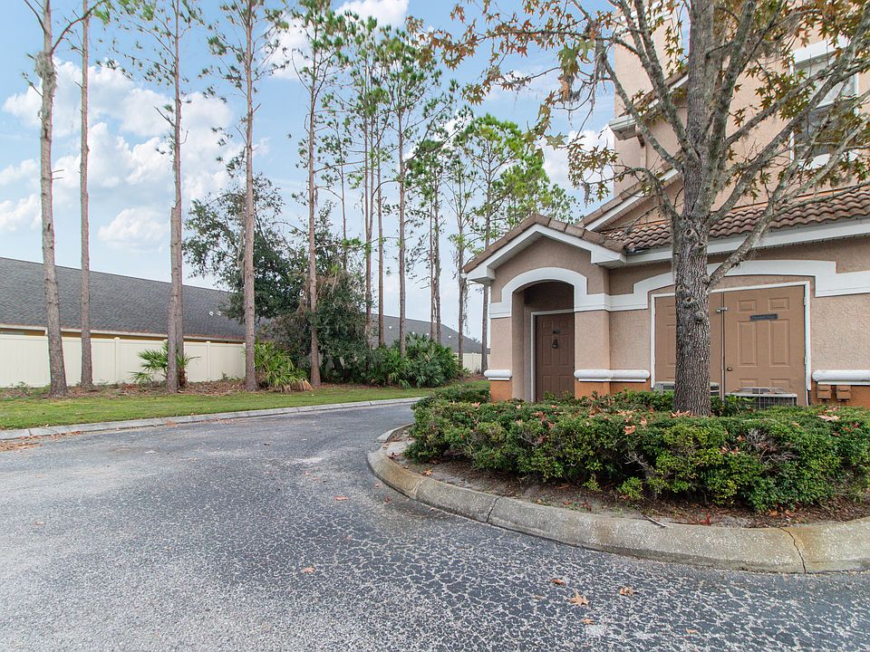 1st image of 17990 Villa Creek Dr