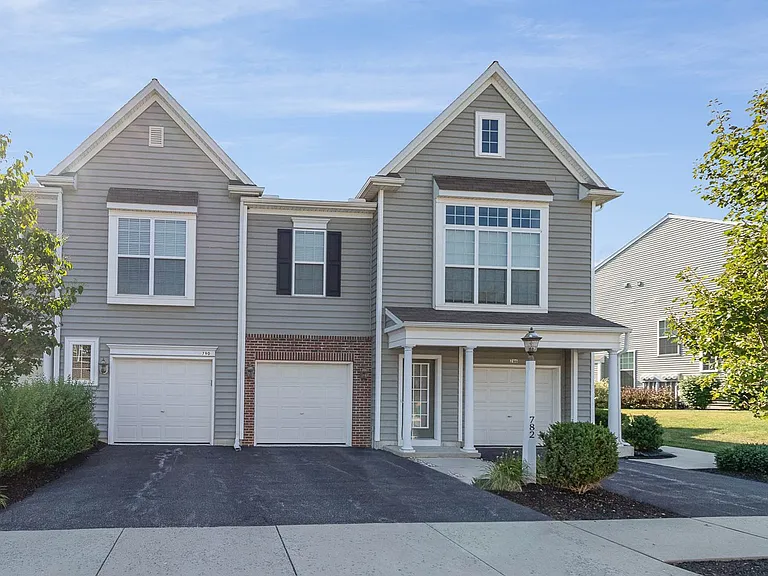 782 Whitetail Dr — Photo 2