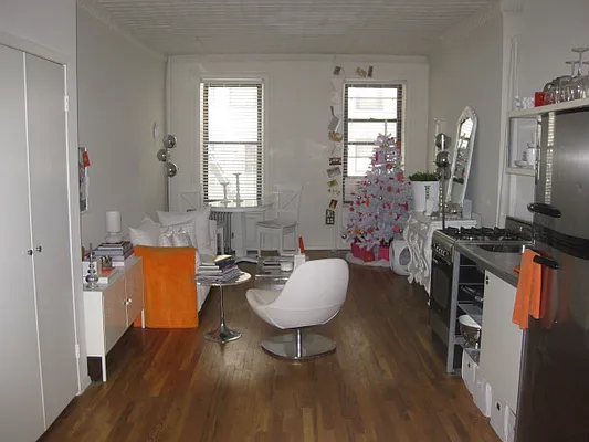 Rented by Skygroup Realty | media 10