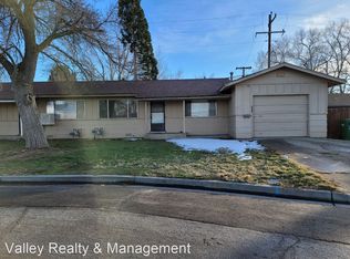 2073 Sheffield Mnr E, Carson City, NV 89701
