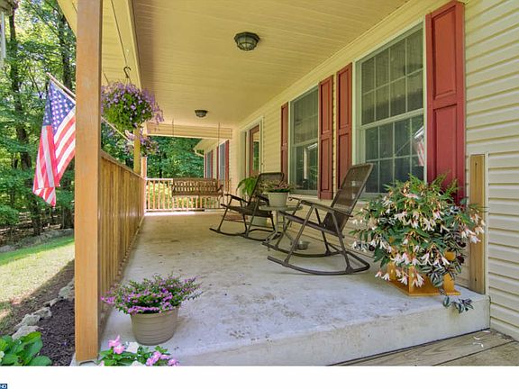 2nd image of 23 Petsch Rd
