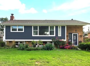 10817 S Oak Park Ave, Worth, IL 60482