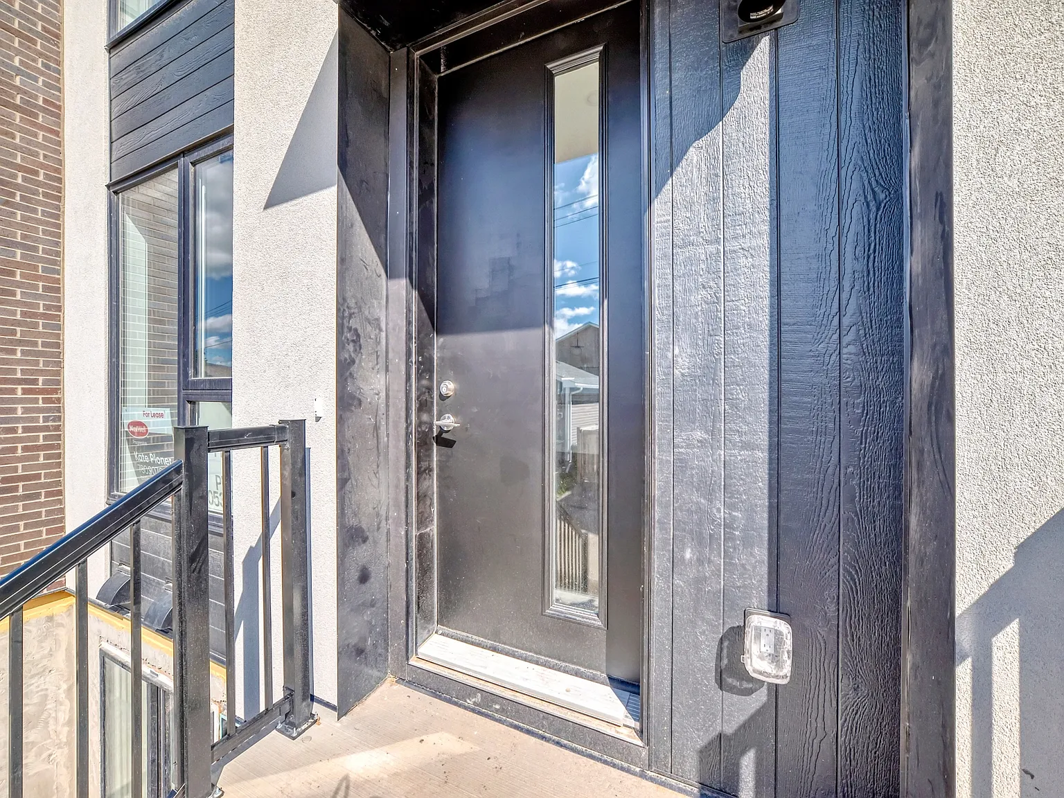 11109 - 11111 51 Street — Photo 3