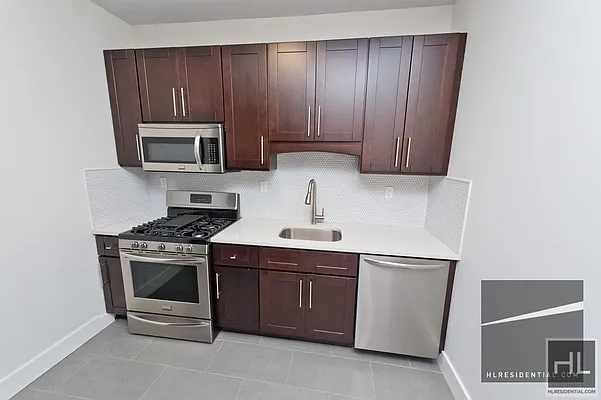 Rented by Highline Residential | media 8