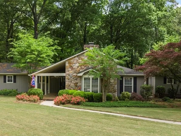 35 Saddle Mountain Rd SE, Rome, GA 30161