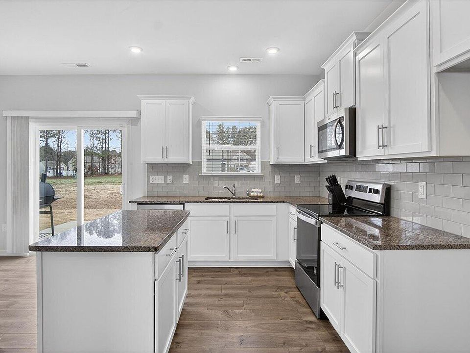 1st image of 79 Rockwater Way