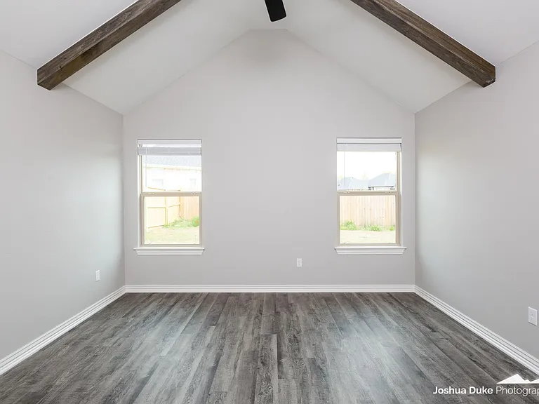 5924 W Mecklin St — Photo 31