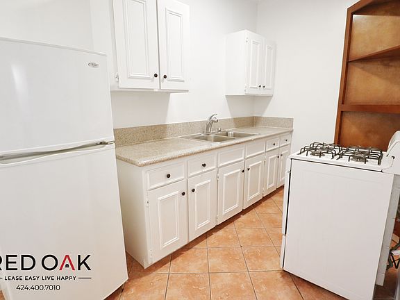 4th image of 660 S Cochran Ave #206