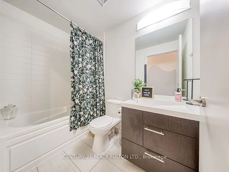 30 Nelson St #323 — Photo 32