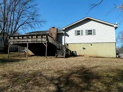 2nd image of 214 Mayflower Dr