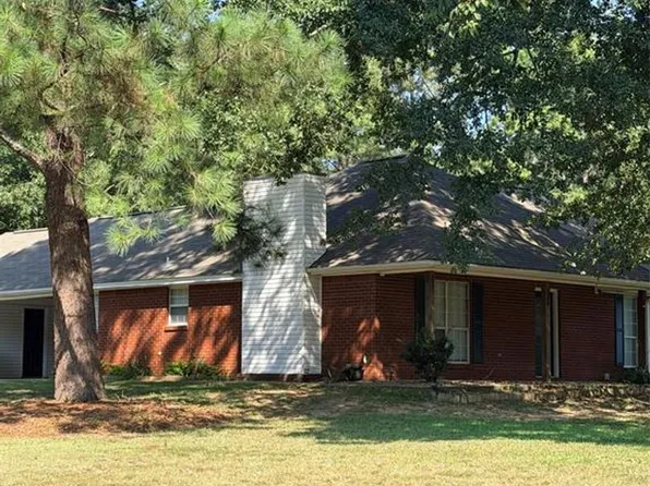 246 Richfield Rd, Deatsville, AL 36022