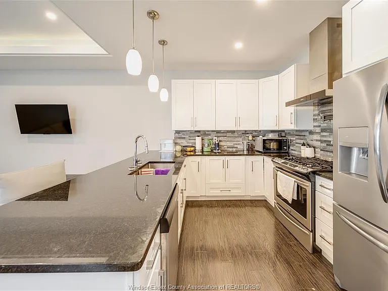 1935 Ethan Ct — Photo 11