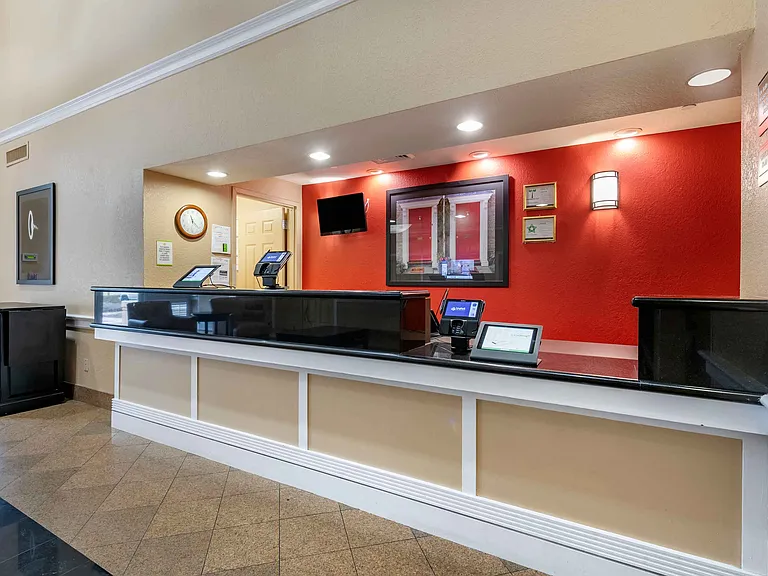 Lobby and Guest Check-in