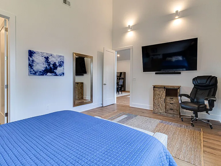 100 Clubhouse Bay — Photo 11