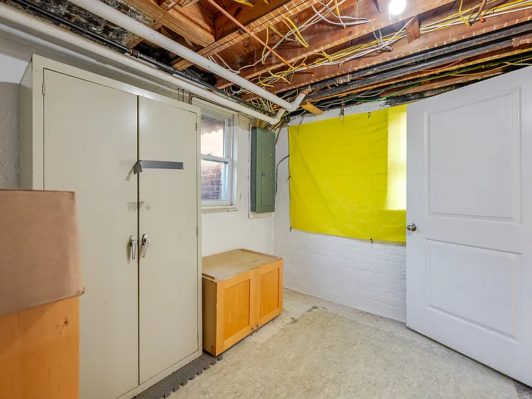 240 Van Buren St NW — Photo 16