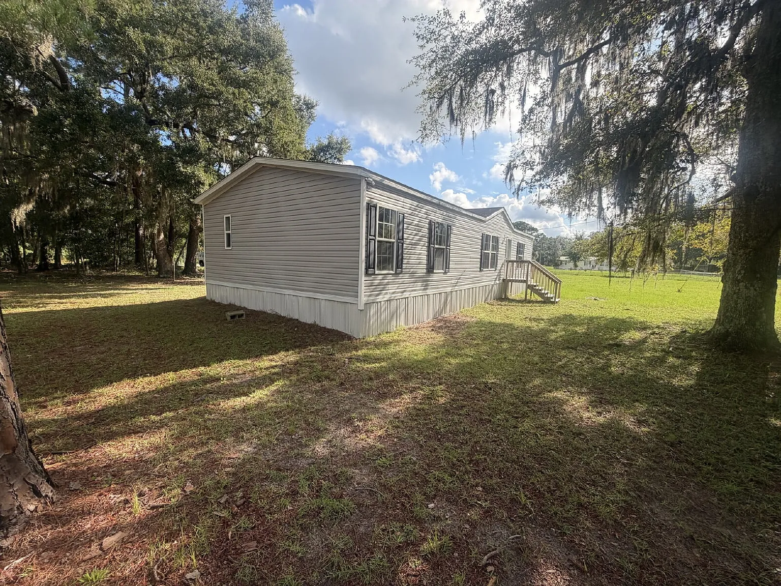 3 bed, 2.0 bath, 1344 sqft, $1,650 — Photo 4