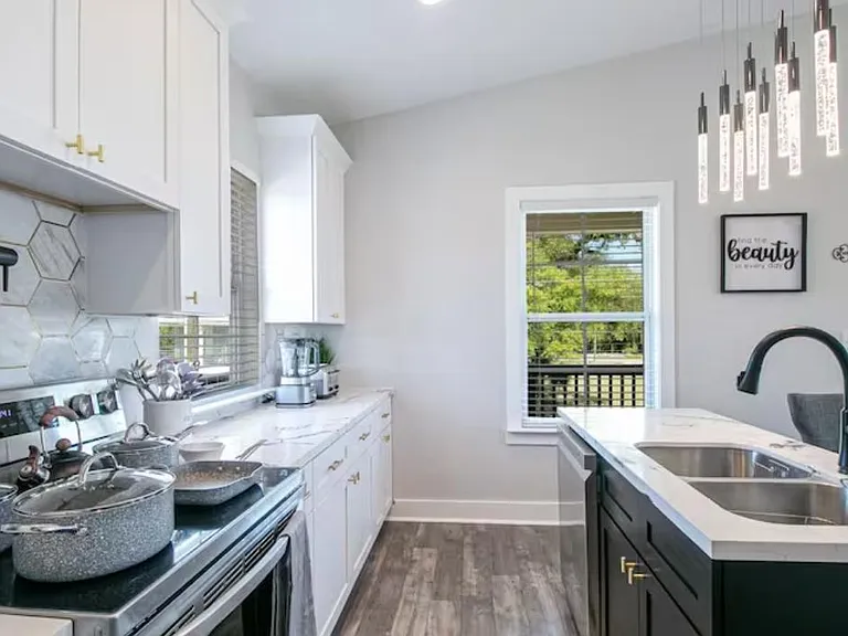 205 Murphy St — Photo 24