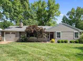 229 Woodridge Rd, Saint Louis, MO 63122