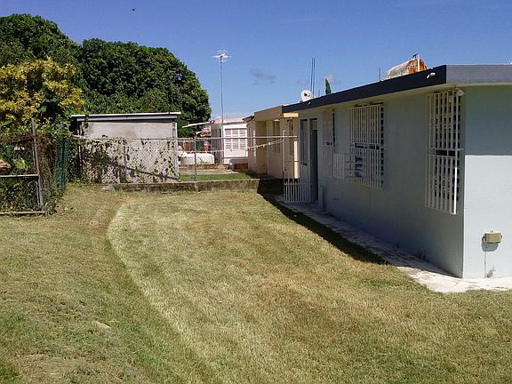 2nd image of 129 Urb Brisas De Ceiba Street 6