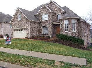 1054 Mansker Farms Blvd, Hendersonville, TN 37075