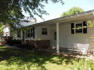 876 N Preston Pl, West Terre Haute, IN 47885