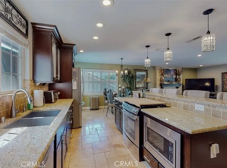 4382 Dorthea St — Photo 3
