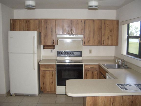 3rd image of 2256 SE East Dunbrooke Circle