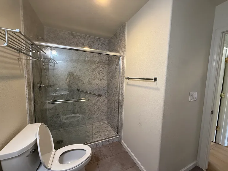 9633 McKenna Dr — Photo 11