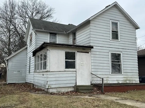 1323 W Elm St, Lima, OH 45805