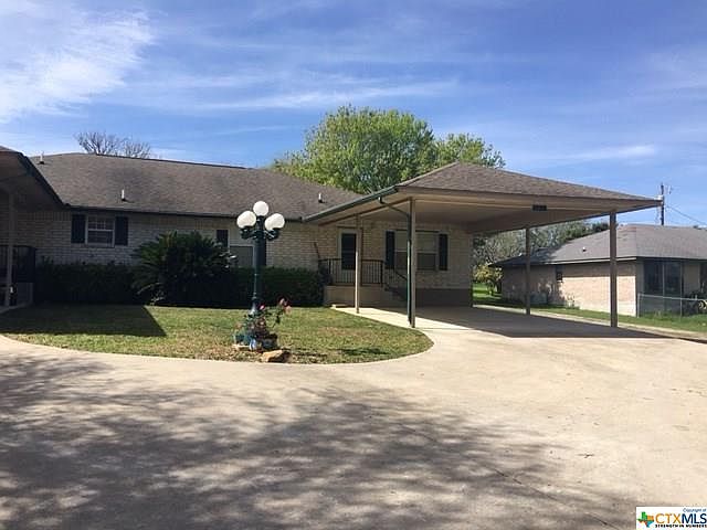 1st image of 180 Oak Ter