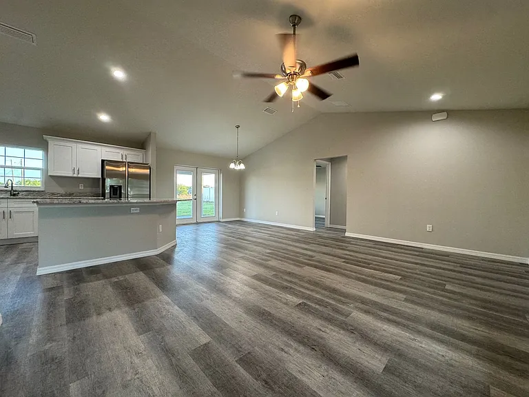 28 Poplar Run — Photo 3