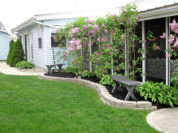 Side of 3 season room