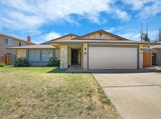9 Sentido Ct, Sacramento, CA
